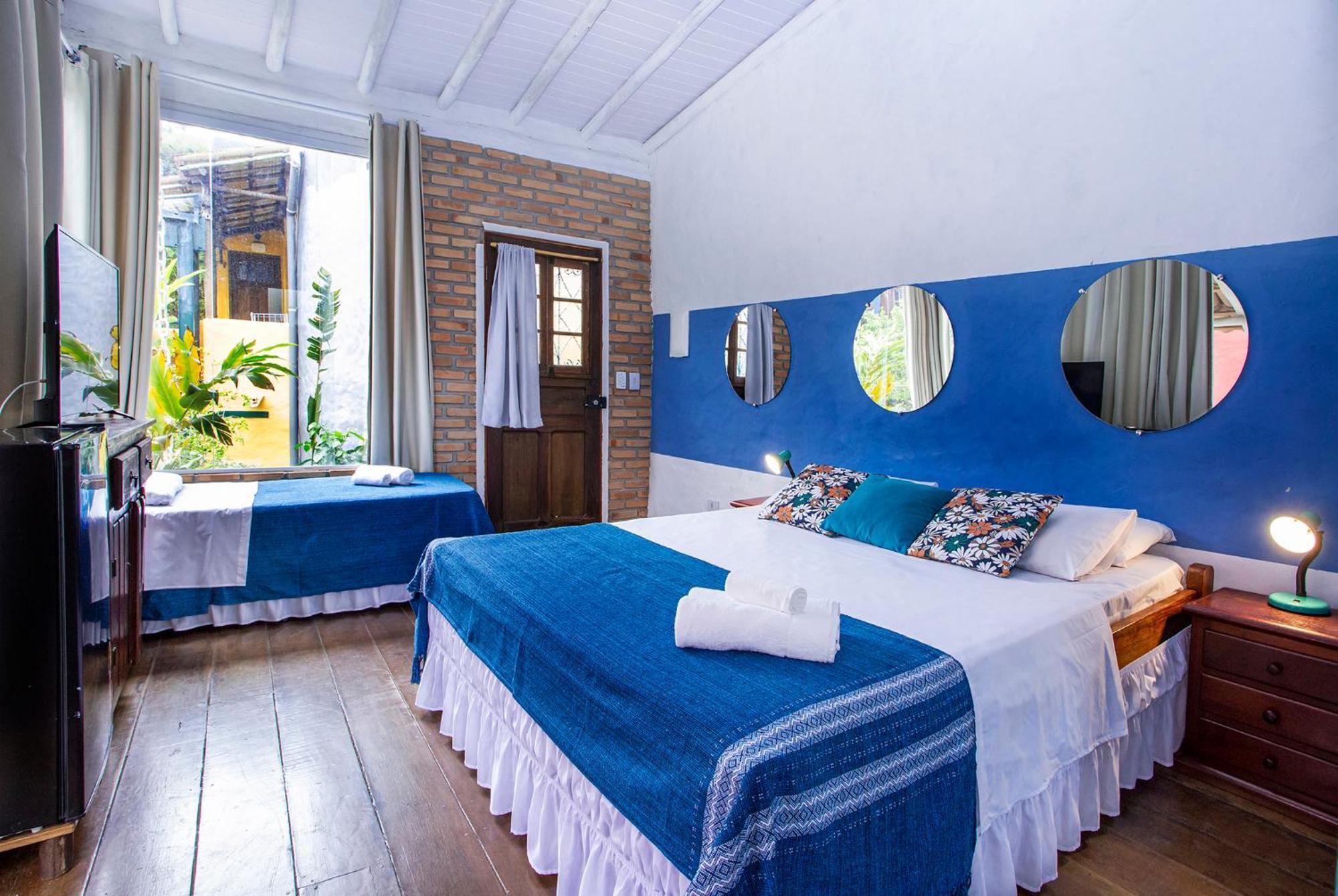 Habitación de lujo con bañera de hidromasaje
